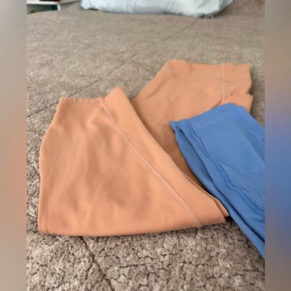 Leggings Bundle (Pink & Fabletics) - Picture 2 of 12